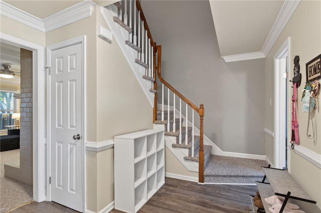 514 Mulligan DR, Virginia Beach, VA 23462