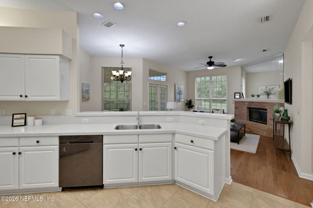 1768 GREENRIDGE Circle E, St. Johns, FL 32259