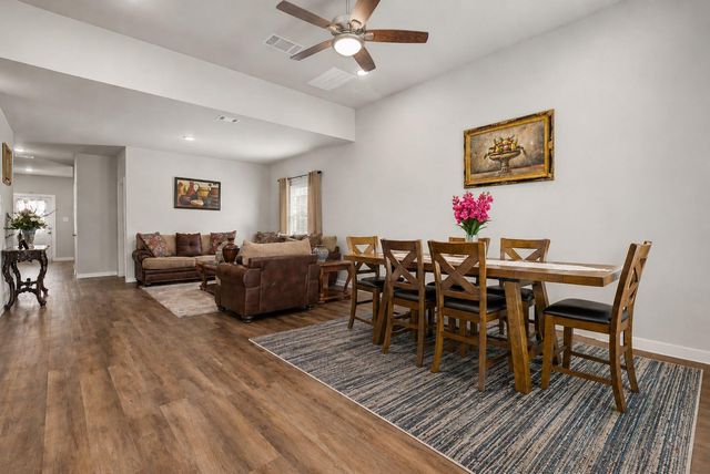 437 Ridge Palm Road, Magnolia, TX 77354