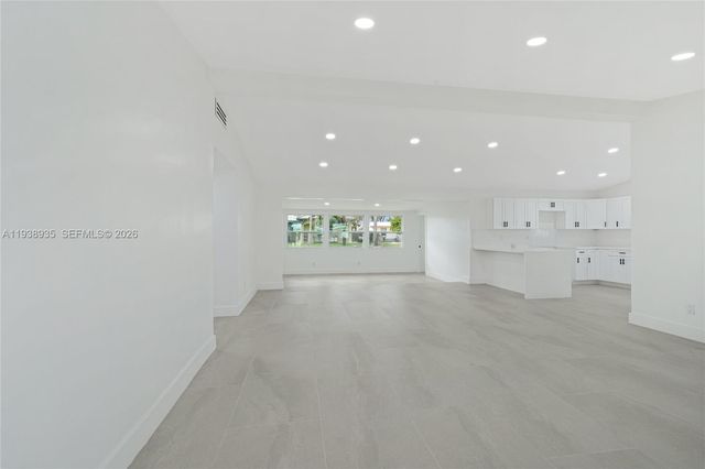 2649 Key Largo Ln, Fort Lauderdale, FL 33312