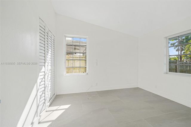 2649 Key Largo Ln, Fort Lauderdale, FL 33312