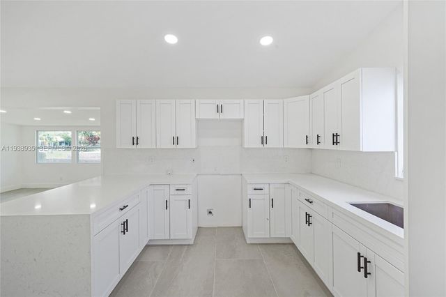 2649 Key Largo Ln, Fort Lauderdale, FL 33312