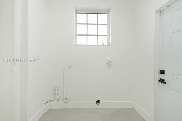 2649 Key Largo Ln, Fort Lauderdale, FL 33312