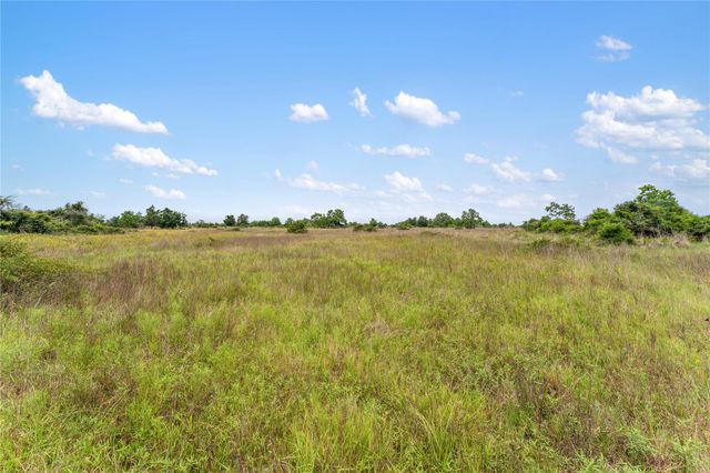 1055 Lisa Mae Road, Bellville, TX 77418