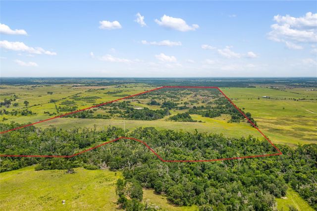 1055 Lisa Mae Road, Bellville, TX 77418