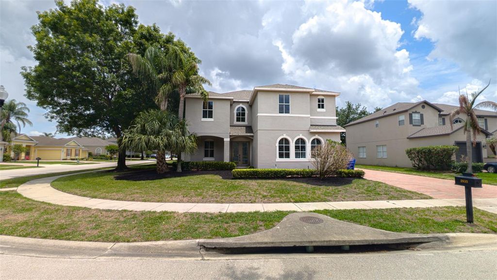 Image 3 of property listing at 2835 MIGLIARA LANE, Ocoee, FL 34761