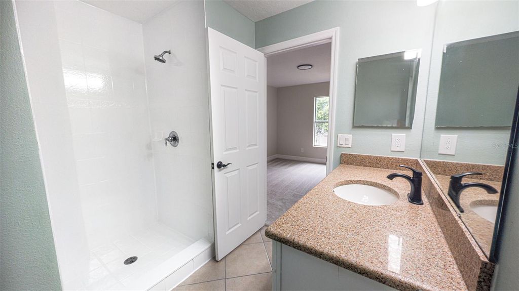 Image 28 of property listing at 2835 MIGLIARA LANE, Ocoee, FL 34761