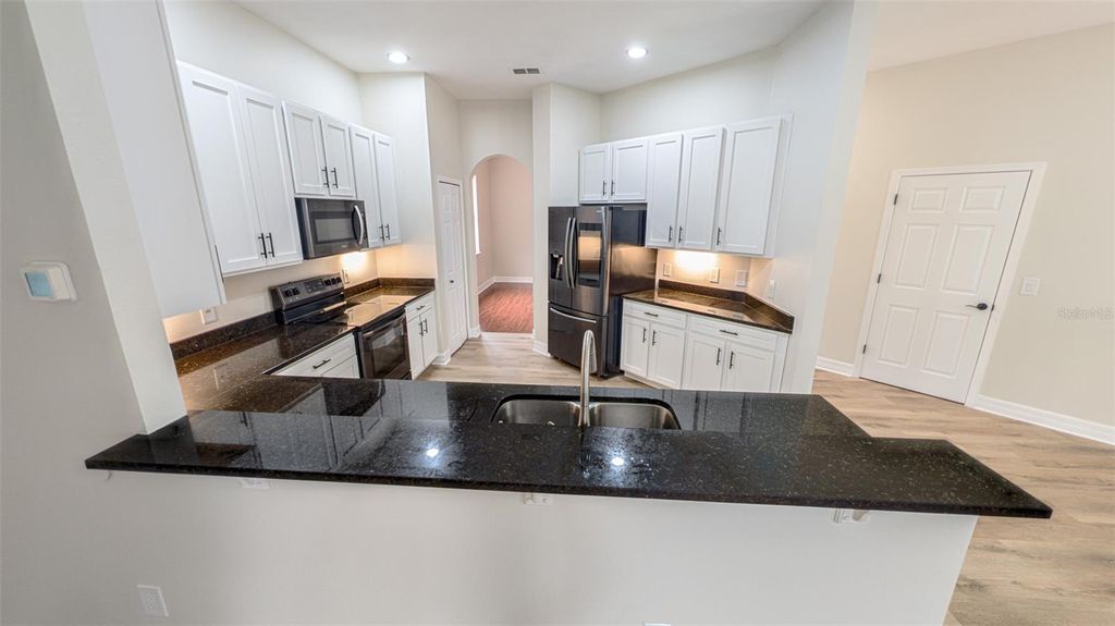 Image 10 of property listing at 2835 MIGLIARA LANE, Ocoee, FL 34761