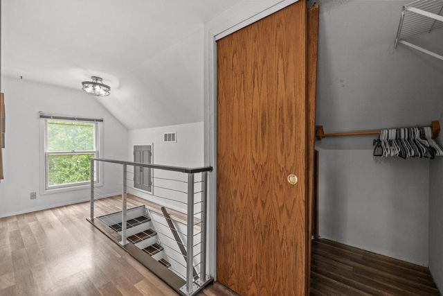 450 W Bradley ROAD, Fox Point, WI 53217