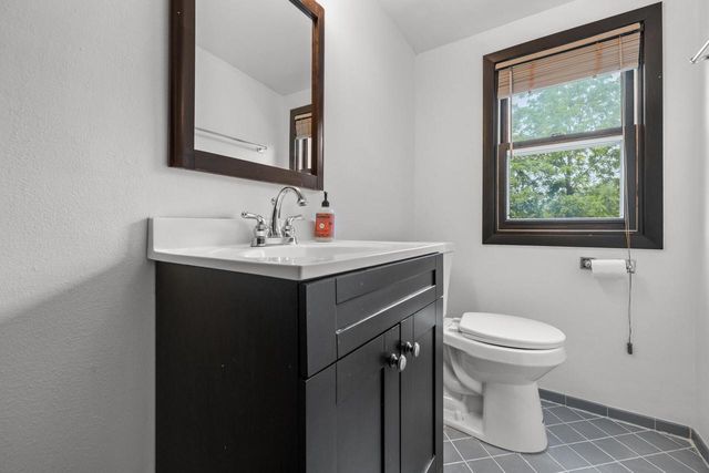 450 W Bradley ROAD, Fox Point, WI 53217