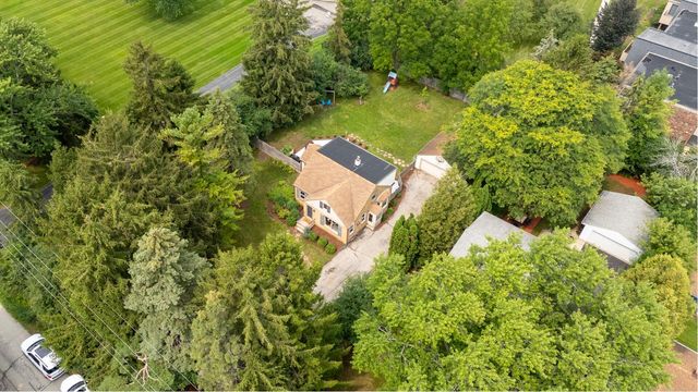 450 W Bradley ROAD, Fox Point, WI 53217