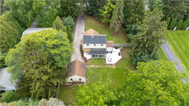 450 W Bradley ROAD, Fox Point, WI 53217