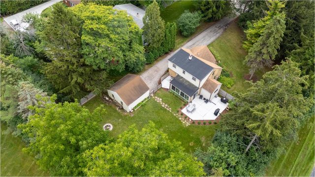 450 W Bradley ROAD, Fox Point, WI 53217