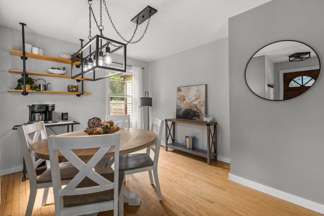 450 W Bradley ROAD, Fox Point, WI 53217