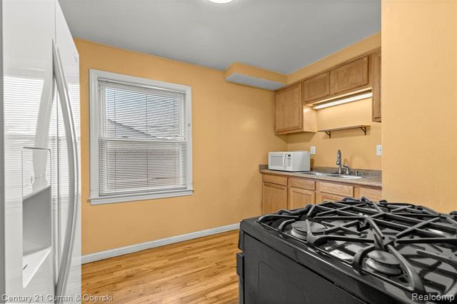 4123 Abbott Avenue, Lincoln Park, MI 48146