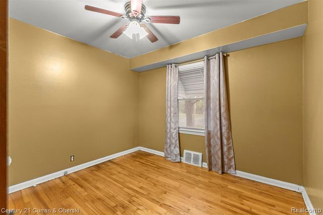 4123 Abbott Avenue, Lincoln Park, MI 48146