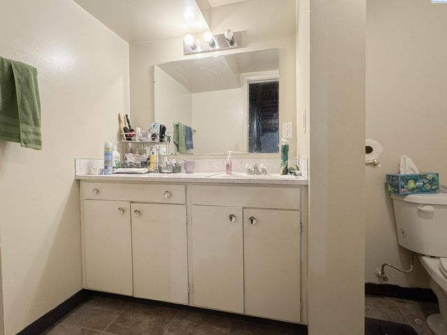 1645 NE Lower Drive, Pullman, WA 99163