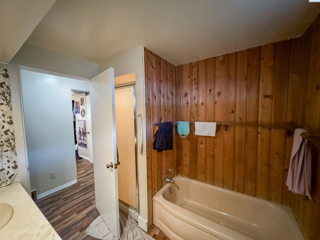 1645 NE Lower Drive, Pullman, WA 99163