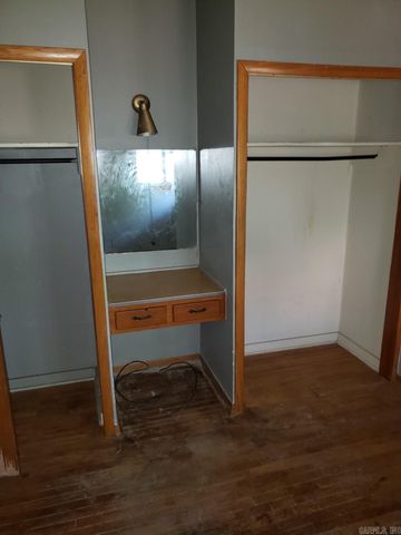 416 W 52nd St, North Little Rock, AR 72118