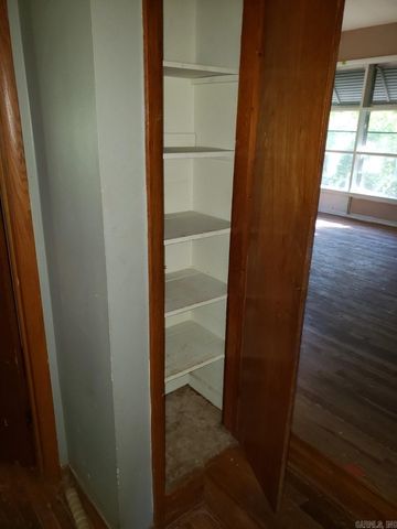 416 W 52nd St, North Little Rock, AR 72118