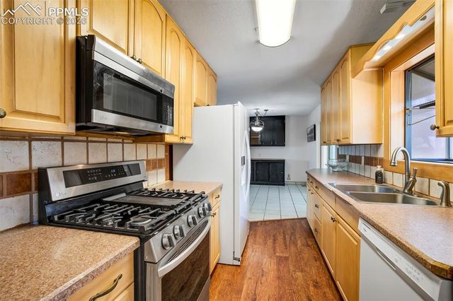 70 Caledonia Road, Pueblo, CO 81001