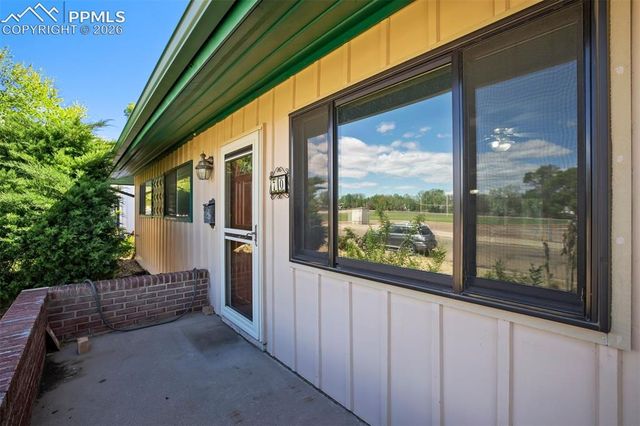 70 Caledonia Road, Pueblo, CO 81001