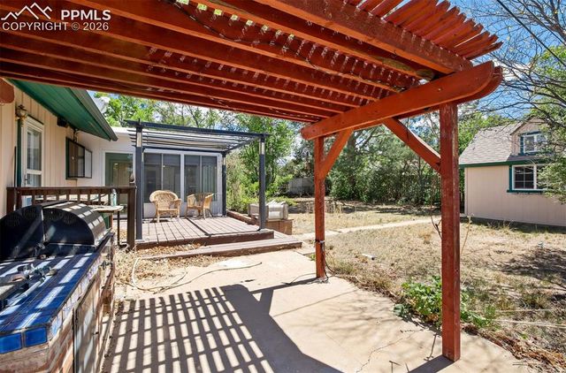 70 Caledonia Road, Pueblo, CO 81001