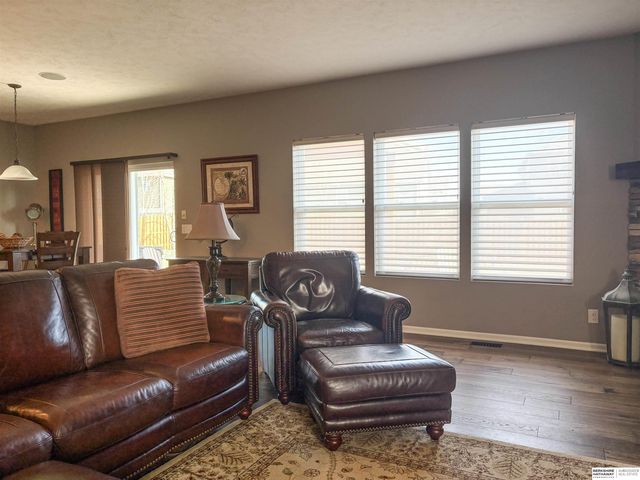 4519 N 206th Street, Elkhorn, NE 68022