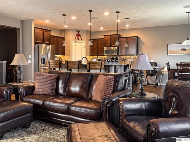 4519 N 206th Street, Elkhorn, NE 68022