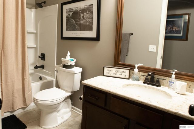 4519 N 206th Street, Elkhorn, NE 68022