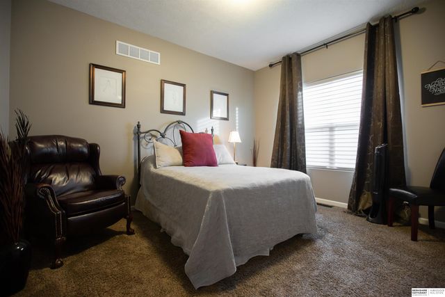 4519 N 206th Street, Elkhorn, NE 68022