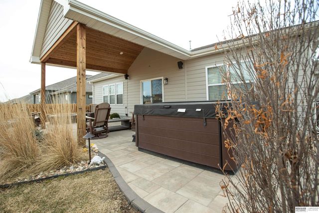 4519 N 206th Street, Elkhorn, NE 68022