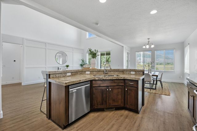 2031 S 900 E, Lehi, UT 84043