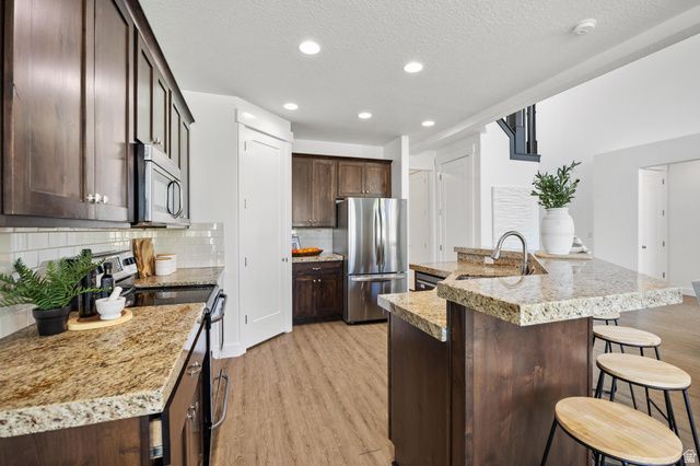 2031 S 900 E, Lehi, UT 84043