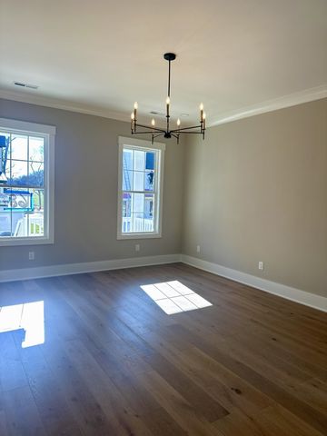 4030 Kathie Dr, Thompsons Station, TN 37179