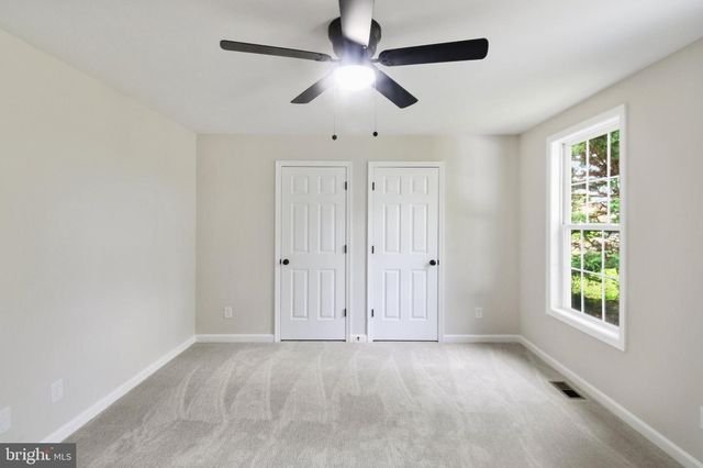 364 LAKEVIEW CIR, Louisa, VA 23093