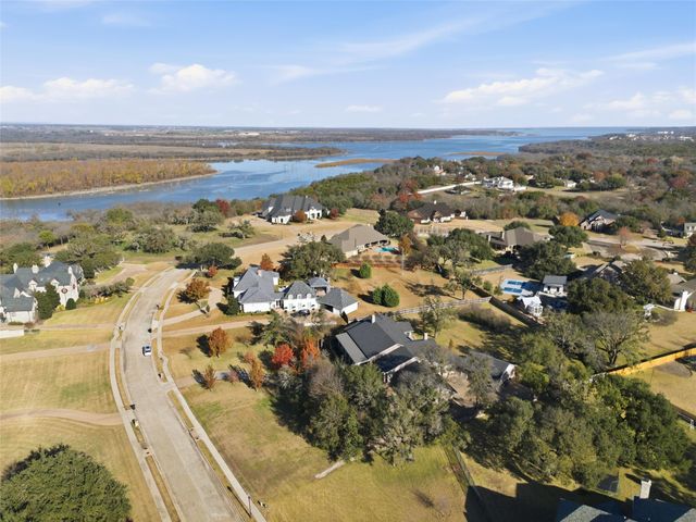 15021 Sendero Lane, Woodway, TX 76712