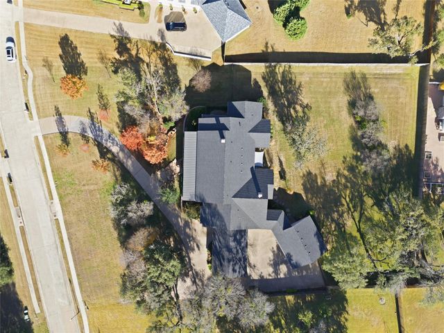 15021 Sendero Lane, Woodway, TX 76712