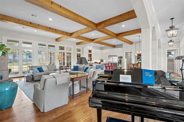 15021 Sendero Lane, Woodway, TX 76712