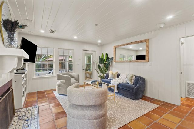 760 LONGBOAT COURT, Longboat Key, FL 34228