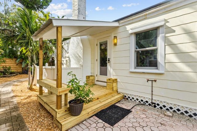 760 LONGBOAT COURT, Longboat Key, FL 34228