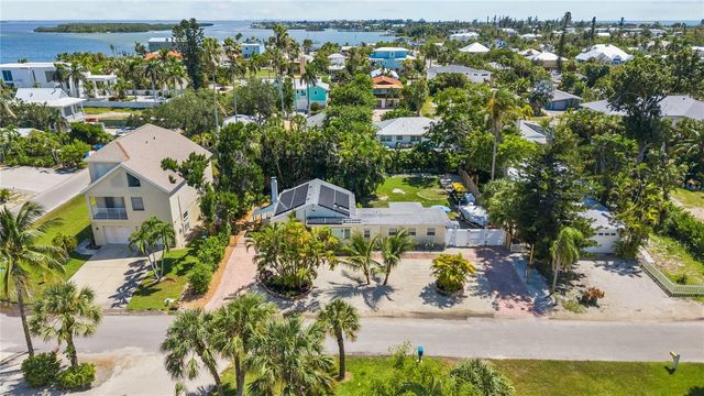 760 LONGBOAT COURT, Longboat Key, FL 34228