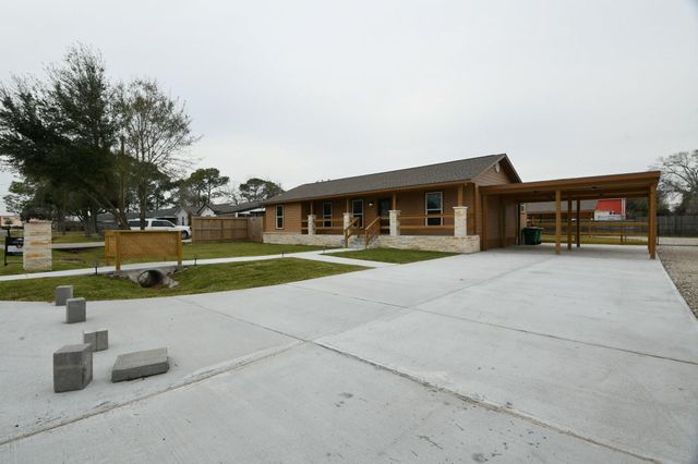 3200 Hoover Street, La Marque, TX 77568