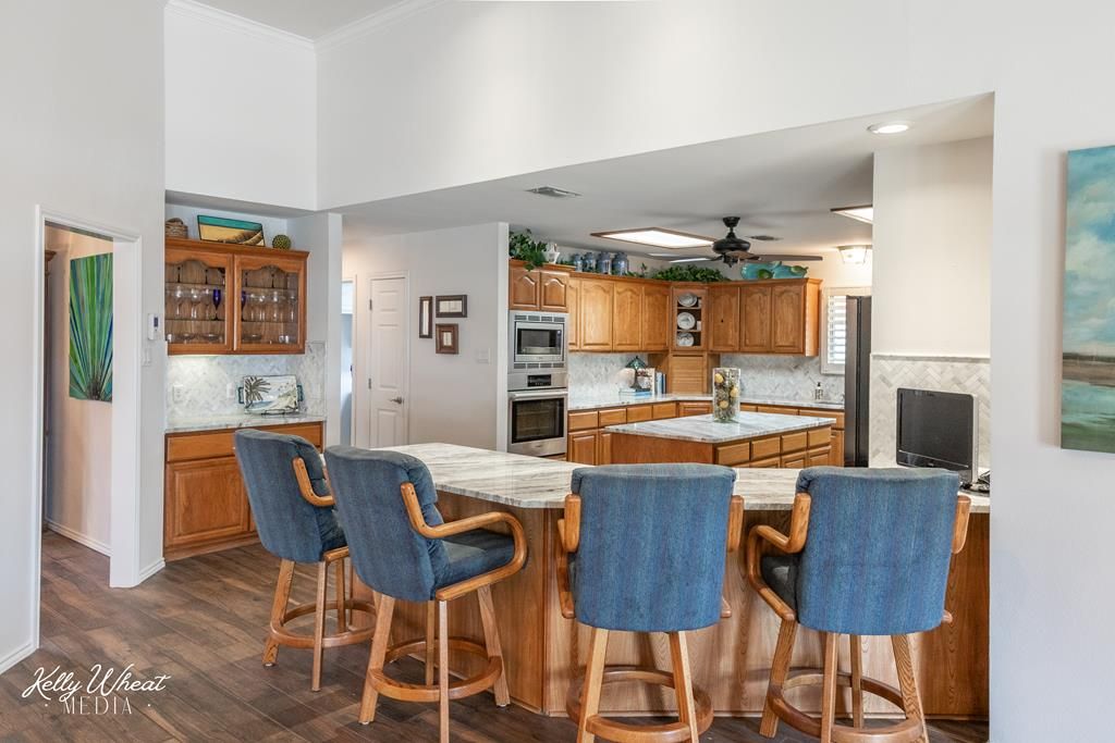 Image 9 of property listing at 1854 S Concho Dr, San Angelo, TX 76904