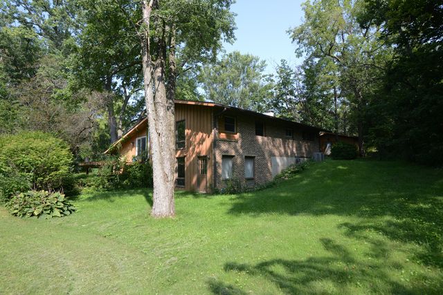 3N353 Pine Hills Road, St. Charles, IL 60175
