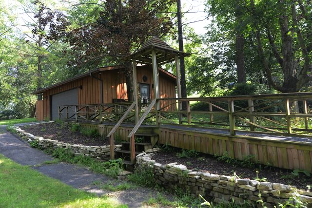 3N353 Pine Hills Road, St. Charles, IL 60175