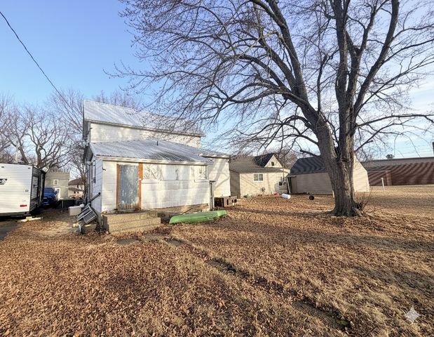 213 S Lafayette Avenue, Fulda, MN 56131