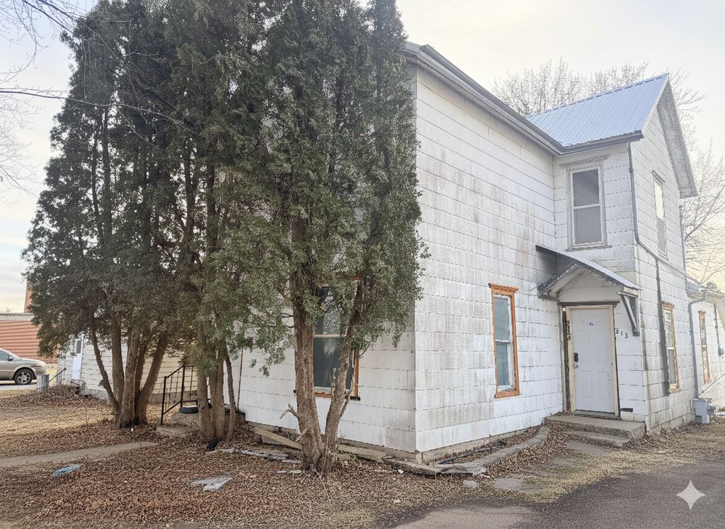 213 S Lafayette Avenue, Fulda, MN 56131