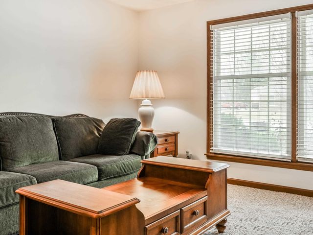 2208 Roselawn Dr Unit 4, Lebanon, IN 46052