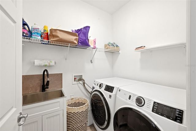 1028 LASCALA DRIVE, Windermere, FL 34786